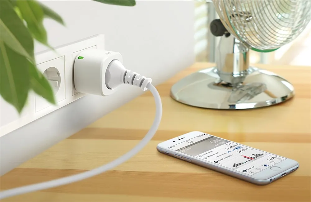 Prise connectée Eve Energy compatible HomeKit, Thread et Matter