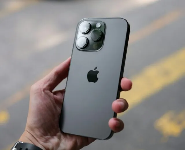 Optimiser la batterie de son iPhone et de son Apple Watch en 2026